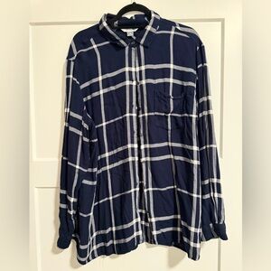 Old Navy Classic Button Up - XXL